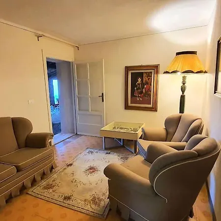 Borgo Bucatra Casa Giuseppina בית נופש לוקה