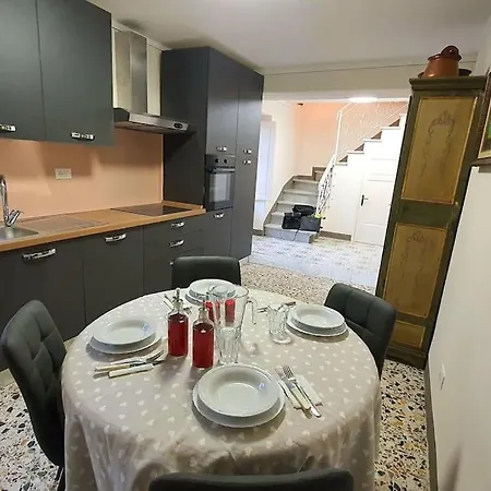 בית נופש Borgo Bucatra Casa Giuseppina